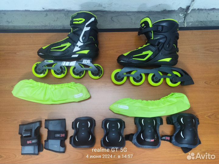 Роликовые коньки