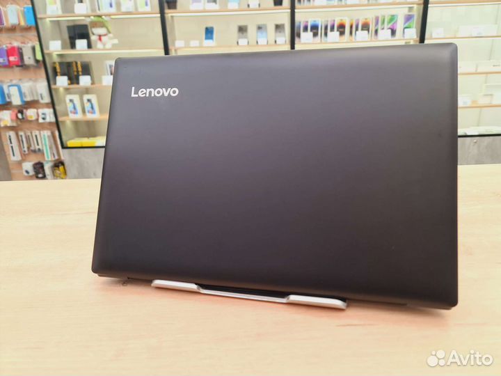 Ноутбук Lenovo 4 ядра 8gb/R7 M440/SSD500gb Samsung