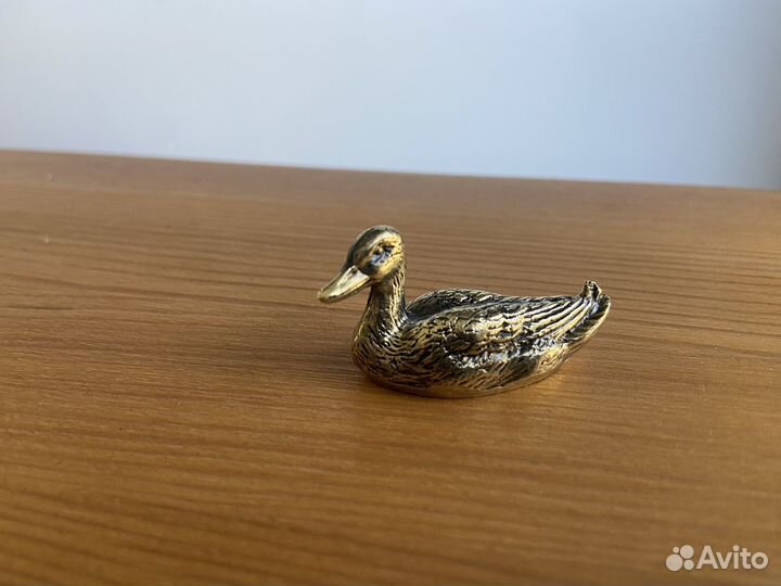 Фигурка утка бронза