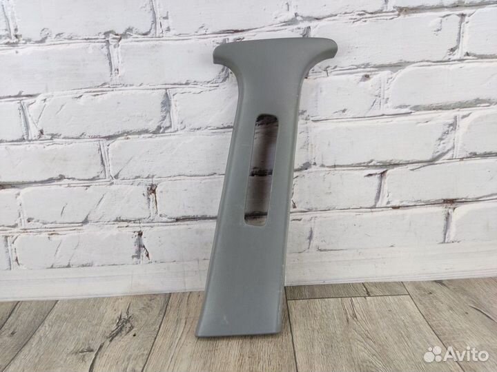 Обшивка стойки центральной правой Maxima А32