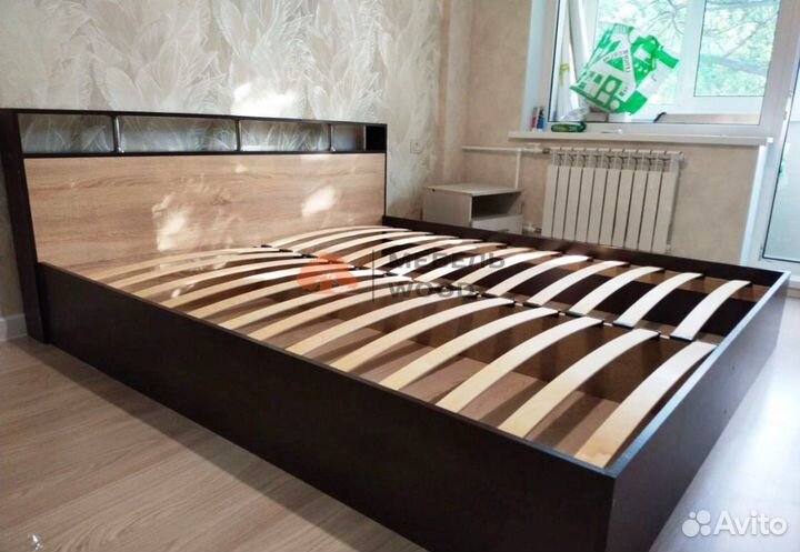 Кровать двуспальная 160х200
