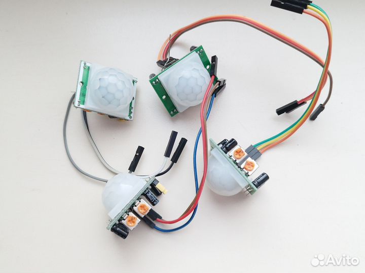 Датчик движения PIR HC-SR501