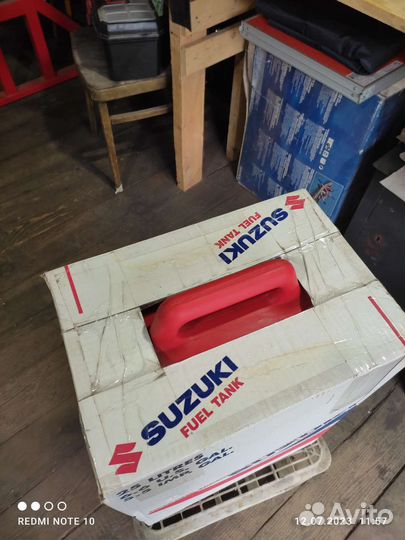 Топливный бак Suzuki 25 литров новый