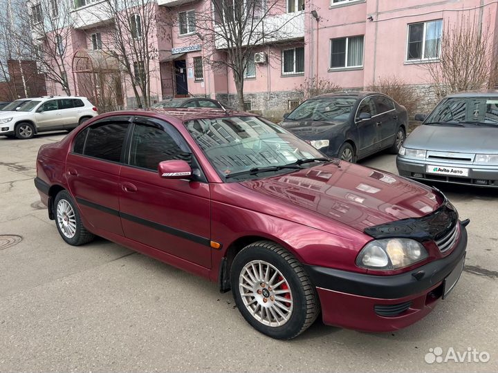 Toyota Avensis 1.6 МТ, 1999, 331 000 км