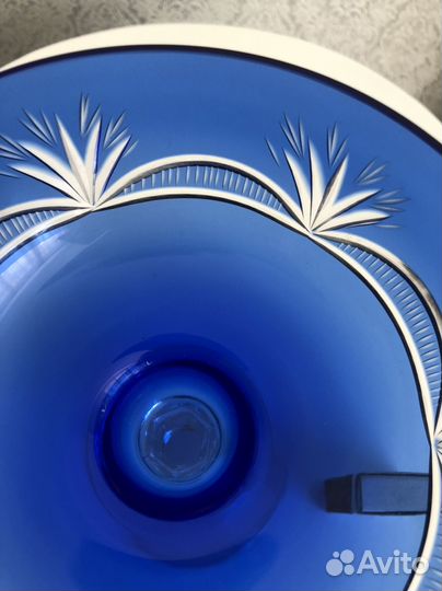 Ваза на ножке цветное стекло