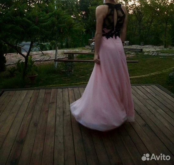 Вечернее платье