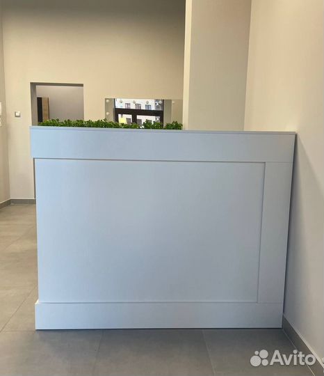 Стойка ресепшн