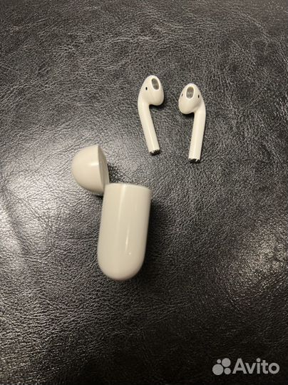 Airpods 1