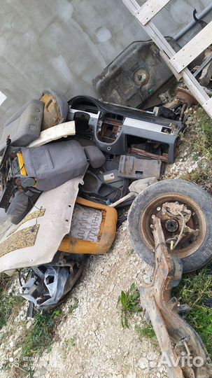 Двери на chevrolet lacetti седан