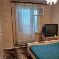 2-к. квартира, 44 м², 1/9 эт.