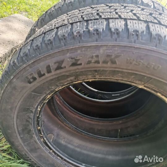 Bridgestone Blizzak WS-50 235/60 R16