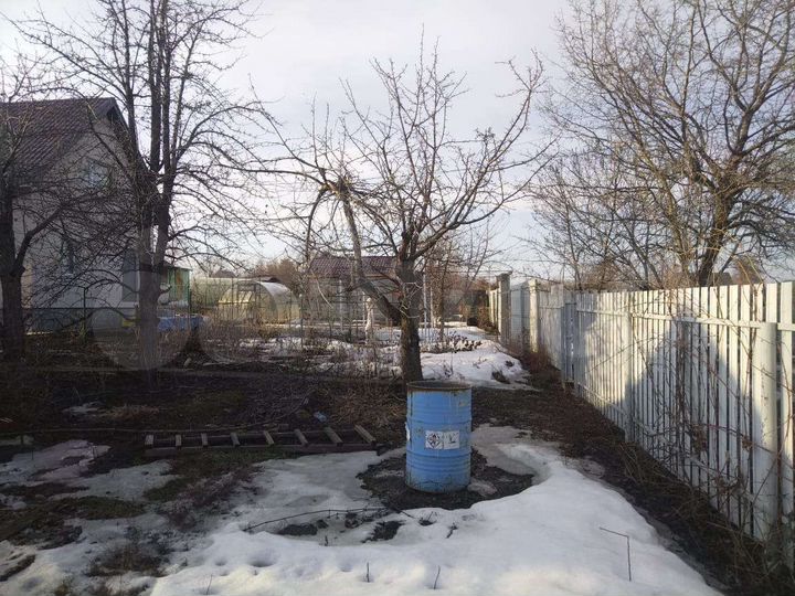 Дом 30 м² на участке 6 сот.