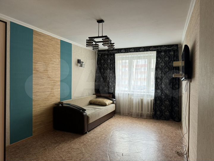 1-к. квартира, 38 м², 1/9 эт.