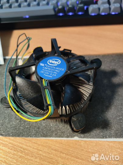 Intel core i3 10100f + куллер