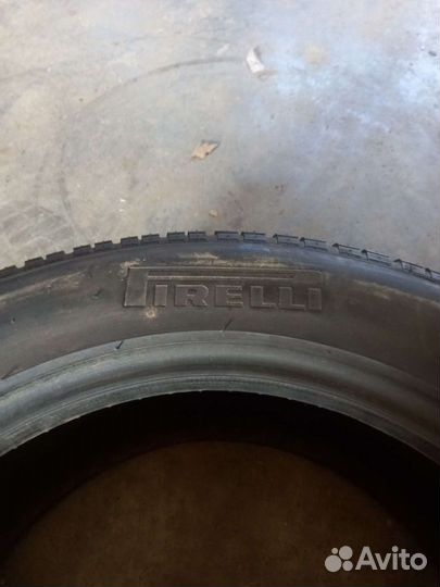 Pirelli P Zero 235/50 R17
