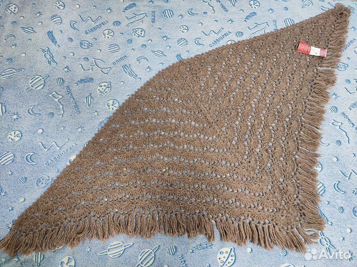 Платок шаль шерстяная, ручная работа