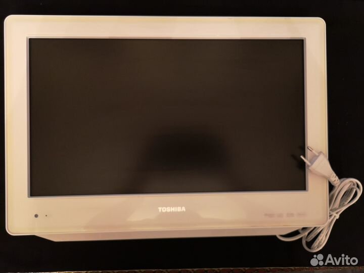 Телевизор toshiba 19”LDT3W- ремонт или на запчасти