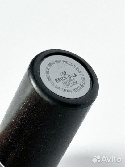 Помада MAC Lipstick Amplified