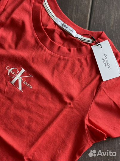 M-L/ Футболка calvin klein jeans. Оригинал