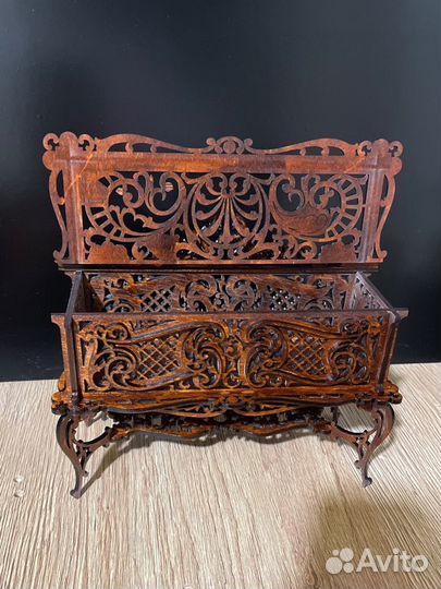 Шкатулка для украшений из дерева