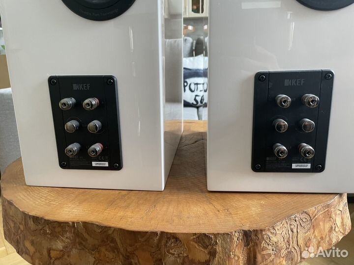 Акустические колонки KEF R3