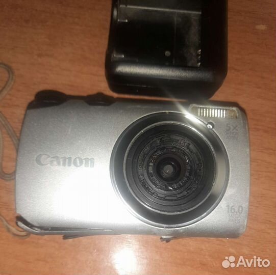 Компактный фотоаппарат canon