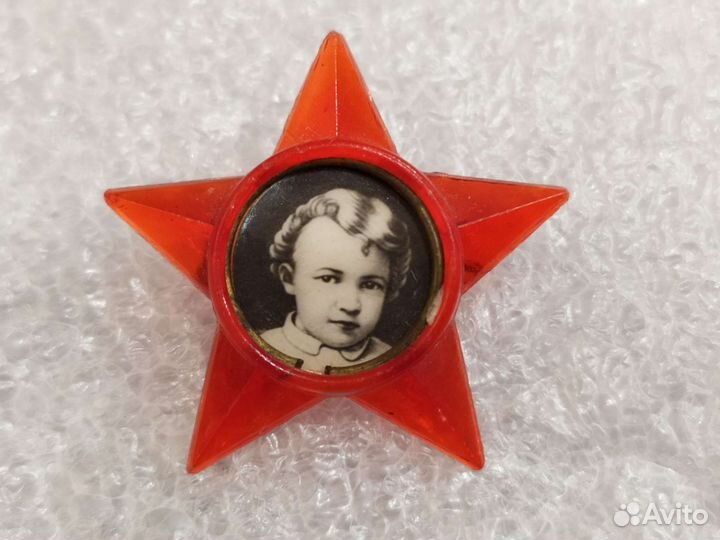 Значки пионера и октябренка СССР с Лениным