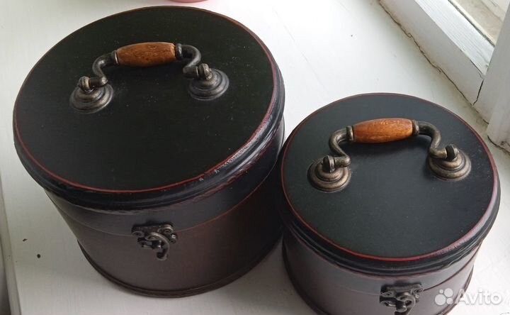 Винтажная ваза, латунь 2 шт, шкатулки деревянные