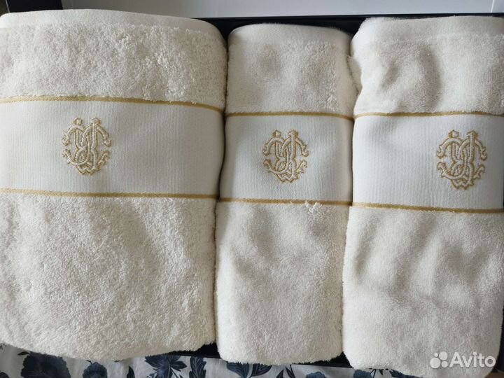 Махровые полотенца новые