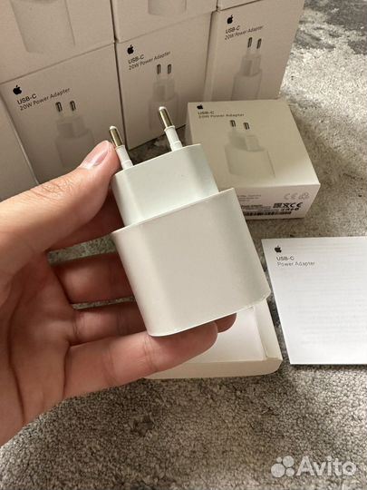 Apple 20W USB-C Power Adapter