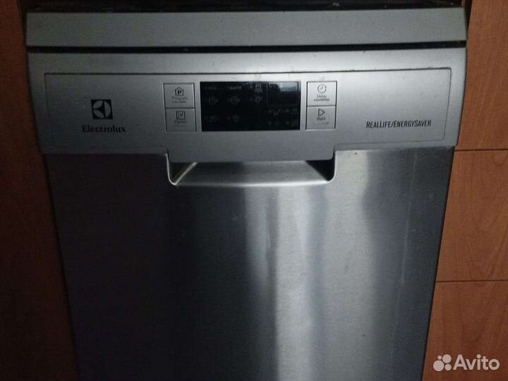 Посудомоечная машина Electrolux