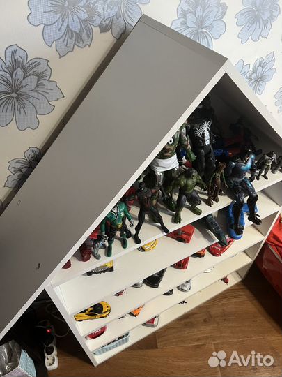 Стеллаж для игрушек + стол