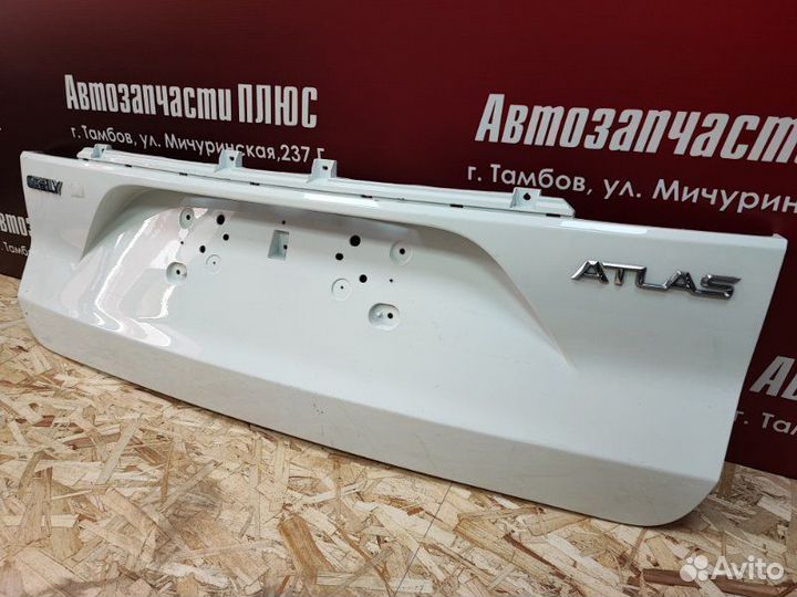 Молдинг крышки багажника Geely Atlas