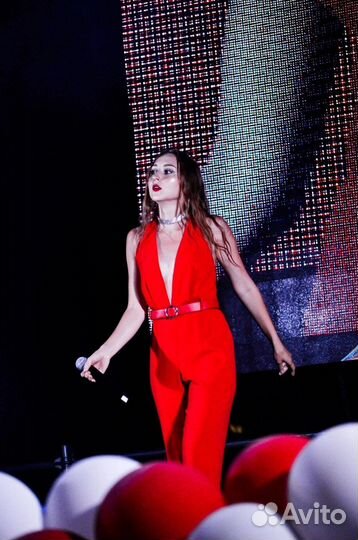 Певица, вокалистка