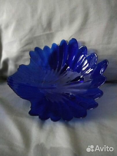 Посуда из синего стекла