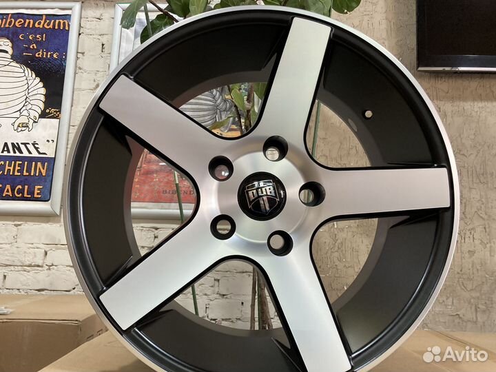 Новые литые диски DUB для Toyota LC 200 LX570 R20