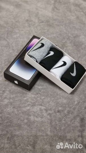 Носки Nike в коробке iPhone