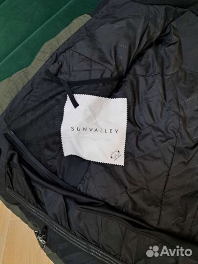 Куртка горнолыжная женская