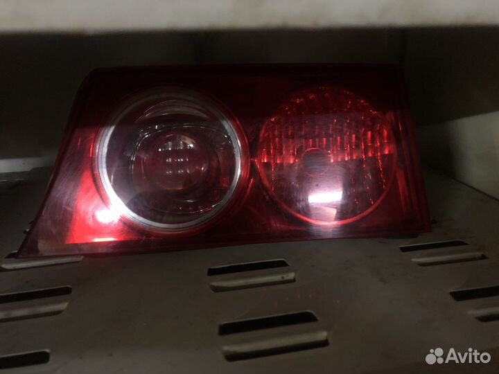 Задний стопарь в крышку багажника Хонда