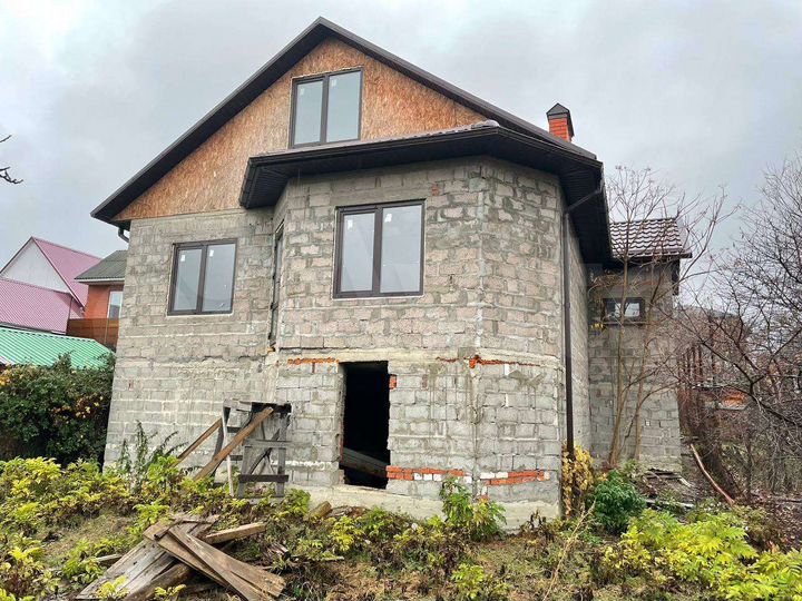 Дом 184,5 м² на участке 4,8 сот.