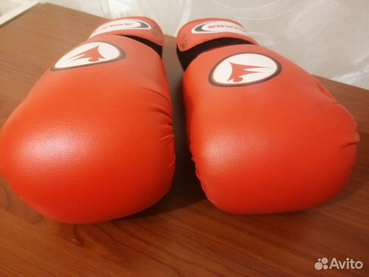 Боксерские перчатки