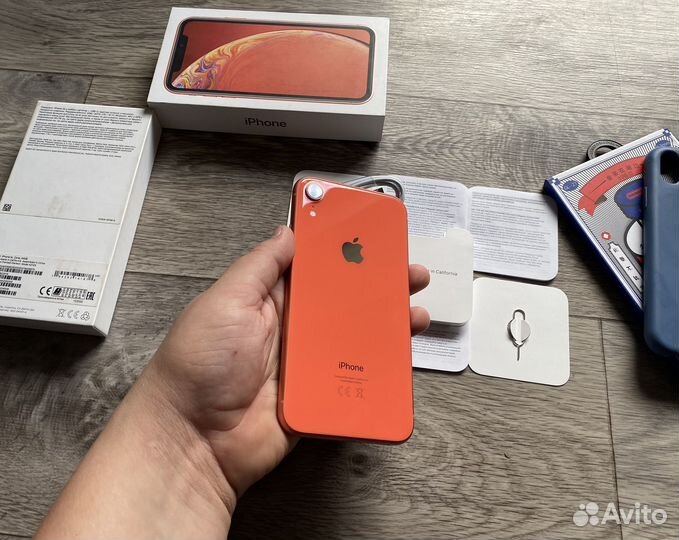 iPhone xr 64gb /акб:85%/в оригинале /sim