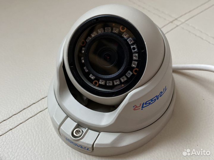 Камера видеонаблюдения купольная