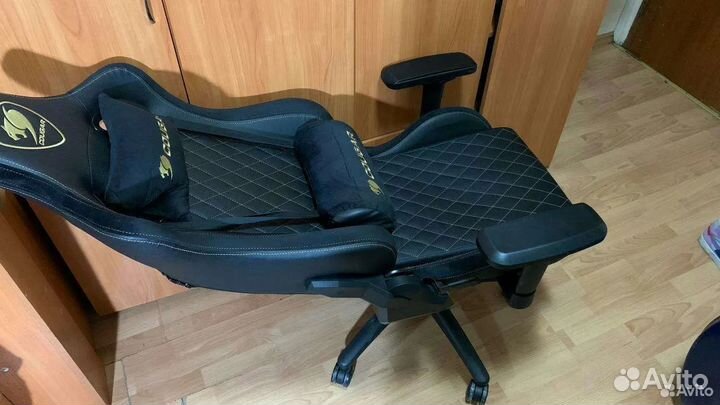 Игровое кресло cougar royal s