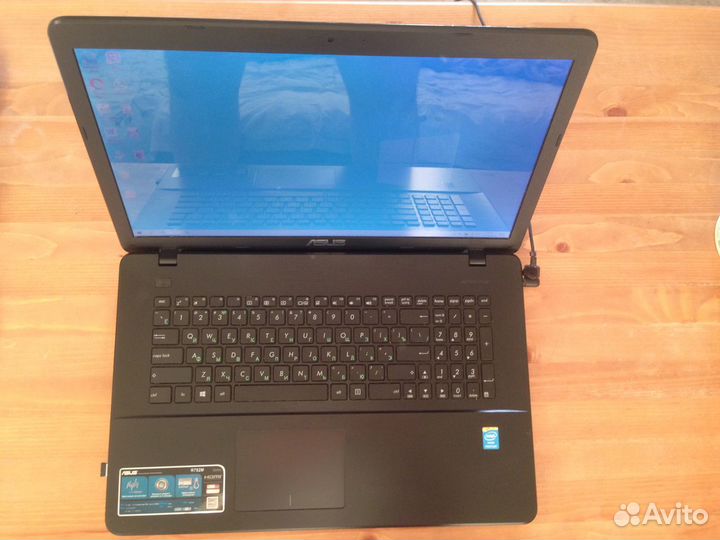 Ноутбук asus R752M
