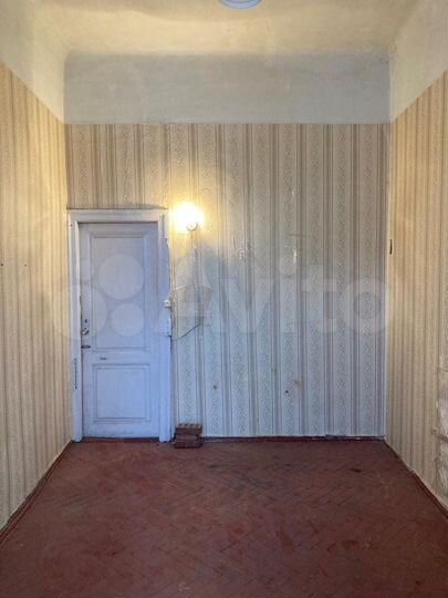 Комната 14 м² в 7-к., 3/3 эт.