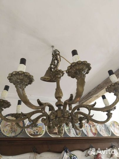 Старинная люстра
