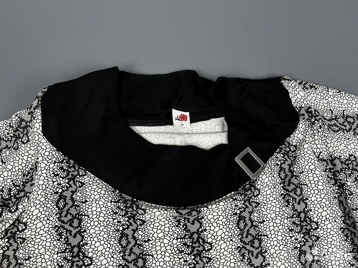 Блузка жензская 48 б/у