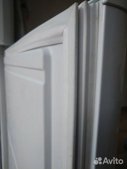 Резина уплотнительная на холодильник Индезит, стин