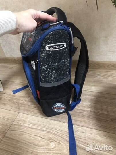 Рюкзак школьный